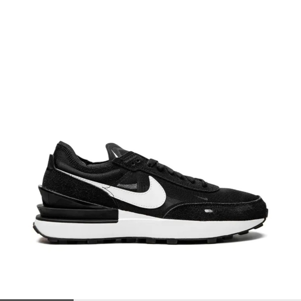 Nike Black and Gray Suede Runner - Picture 2 of 6
